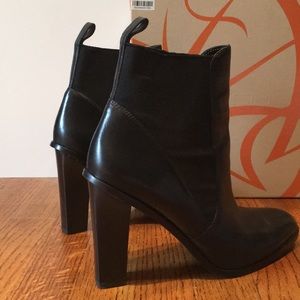 Via Spiga Black Leather Ankle Boots